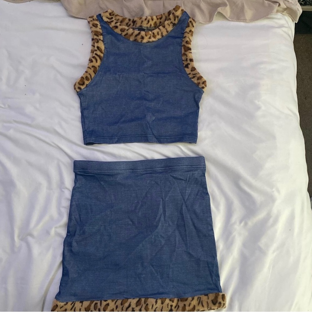 Two piece set